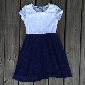 🔸Navy Blue and White Lace Dress